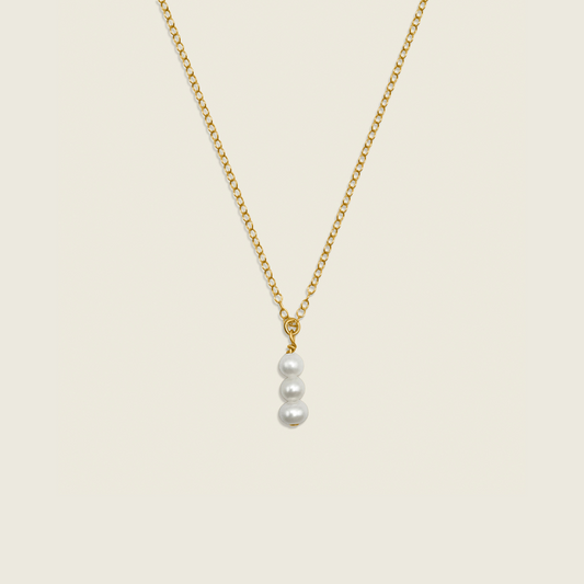 Elegant 3 Pearl Drop Necklace in 14K Gold Filled – a timeless, handcrafted jewelry piece perfect for layering and adding sophisticated flair to any outfit.
