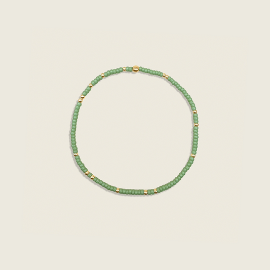 Balance bracelet in soothing green – a reminder to find clarity and calm amid life's chaos, helping you stay centered and grounded.