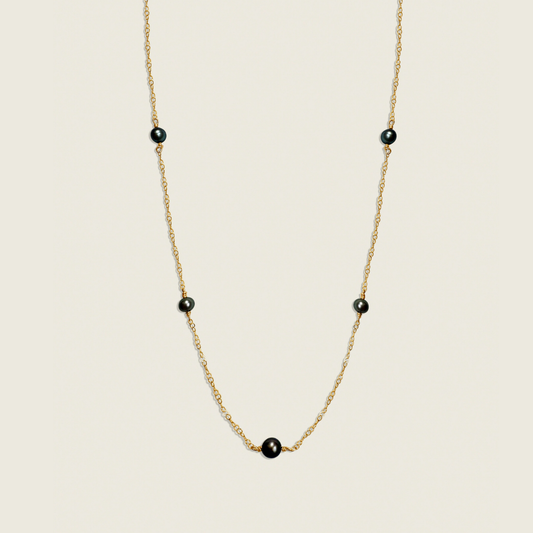 Noir Pearl Necklace