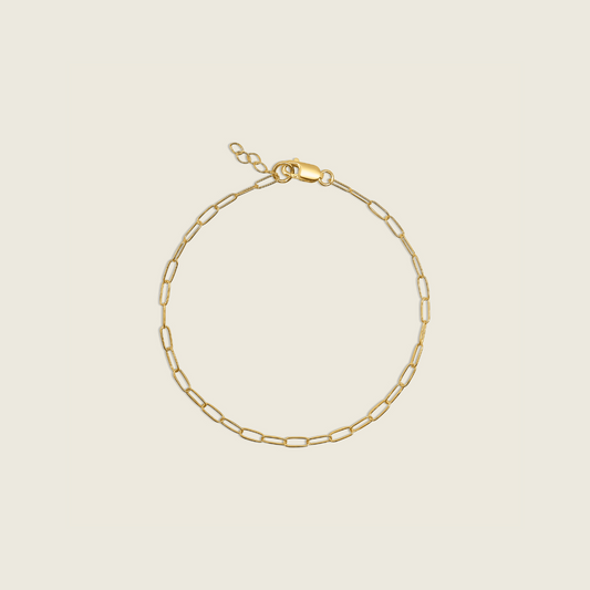 Paperclip Bracelet – a minimal, water-resistant, fade-proof accessory featuring a trendy paperclip chain design. Perfect for effortless, everyday style that lasts.