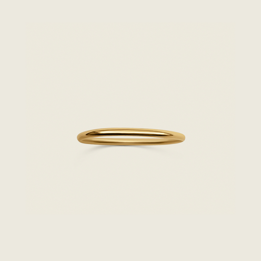 Simple Stacking Ring – minimalist and versatile, crafted in high-quality materials, perfect for stacking or wearing alone.