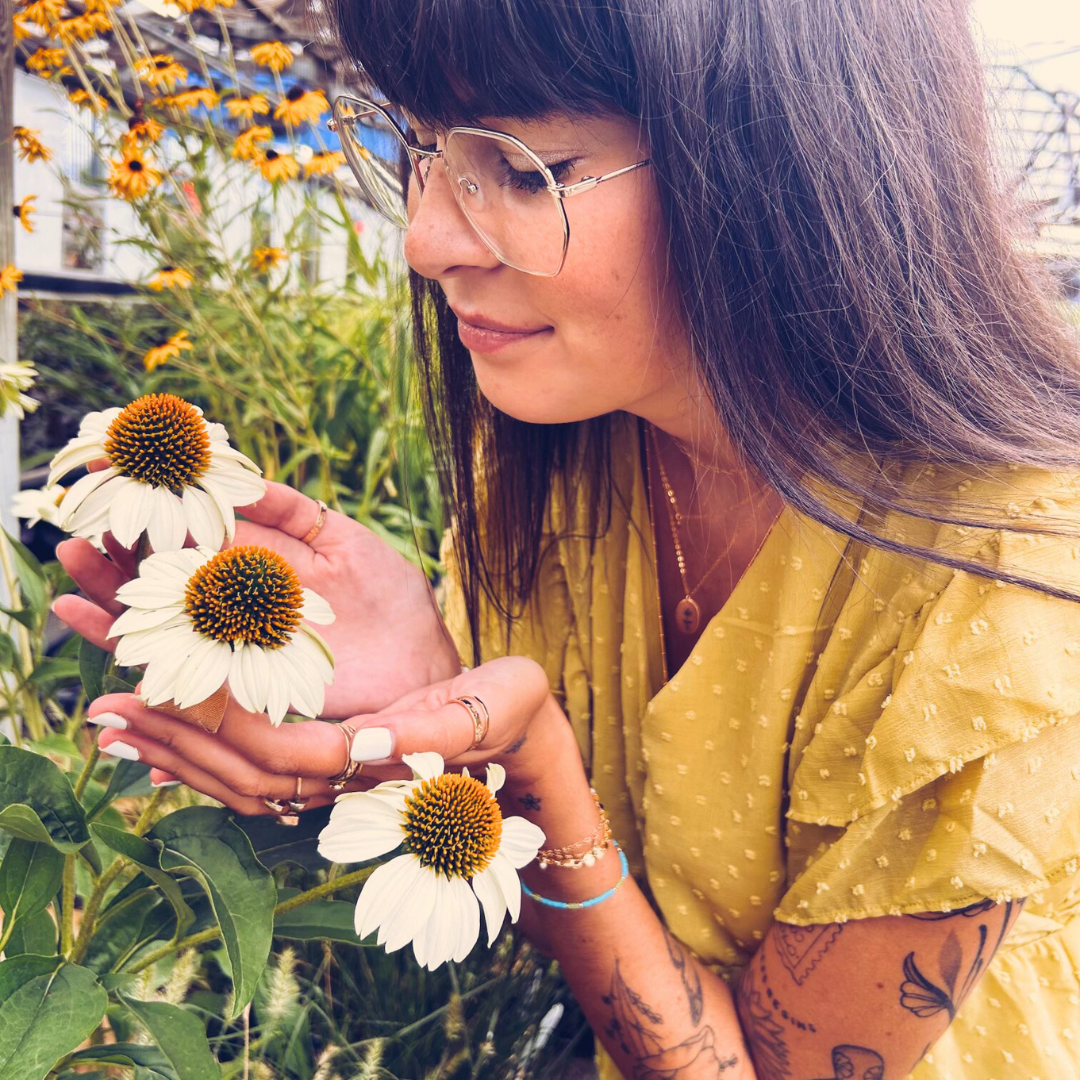 The Poppy Engraved Necklace in 14K Gold Filled – a delicate, handcrafted piece featuring an engraved poppy design. Perfect for adding a touch of elegance and meaning to your jewelry collection.