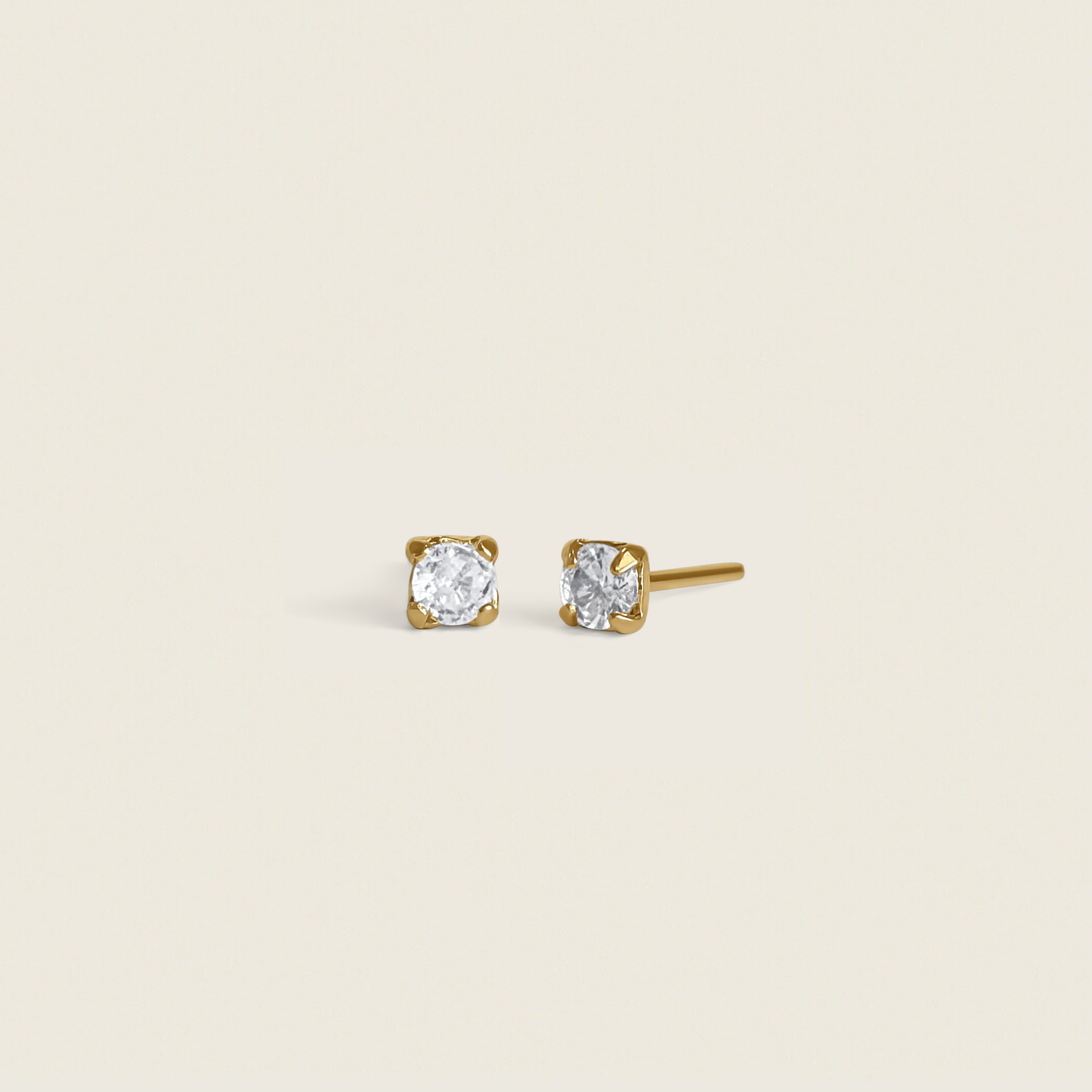 Lumi Stud Earrings